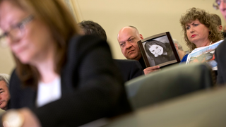 GM Begins Talks To Settle Injury And Death Lawsuits